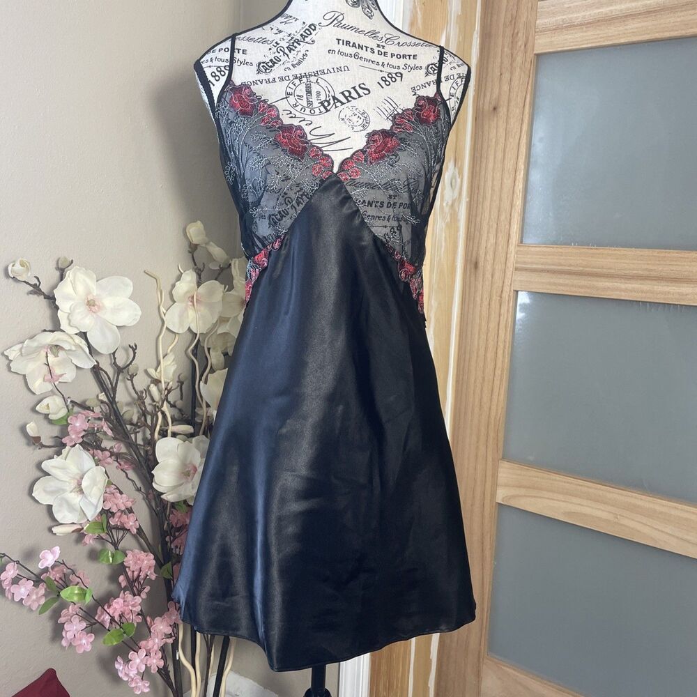 Avenue Body Women’s Black/Red With Lace Lingerie Slip Dress Nightie Size 18/20